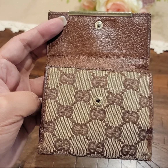 Gucci Brown Monogram Canvas Wallet with Gold-Tone Plate - Picture 6 of 8